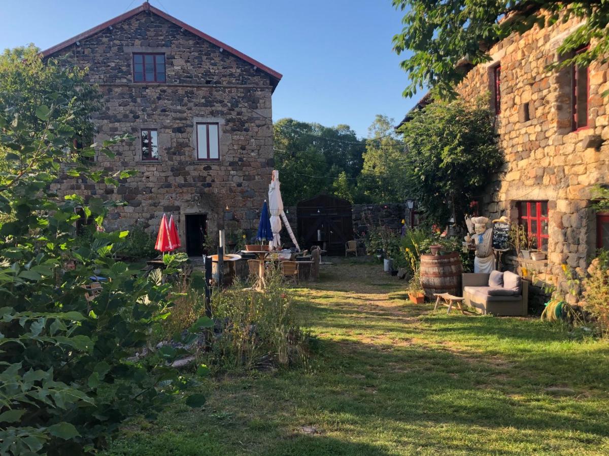Bed and Breakfast Le Marconnes Saint-Arcons-de-Barges Екстер'єр фото
