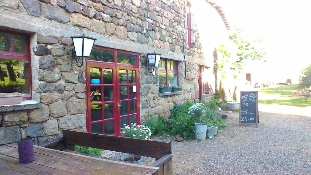 Bed and Breakfast Le Marconnes Saint-Arcons-de-Barges Екстер'єр фото